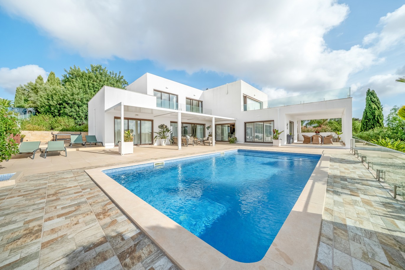 Maison contemporaine de 4 chambres avec piscine à Monte Canelas, Portimão, Portugal_398560