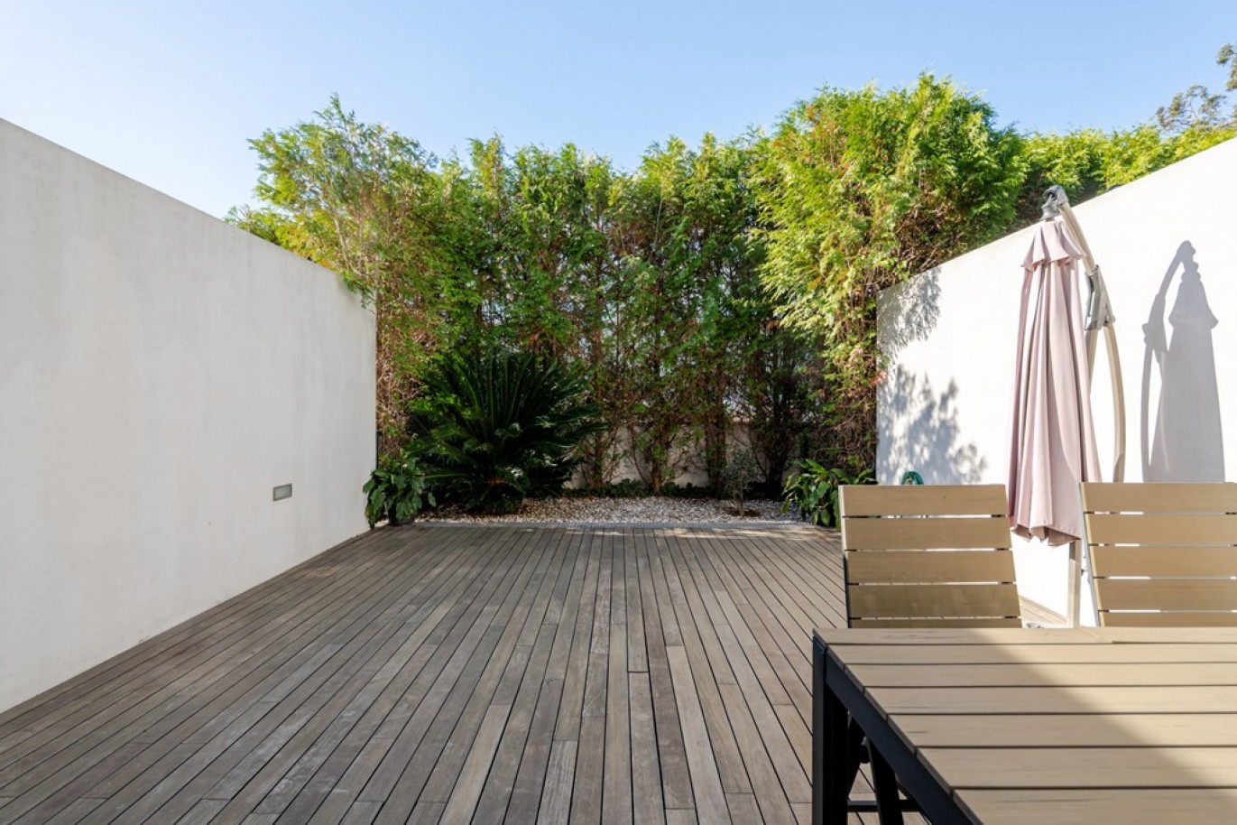 Moradia V4+1 com jardim junto ao Parque da Cidade no Porto_398731