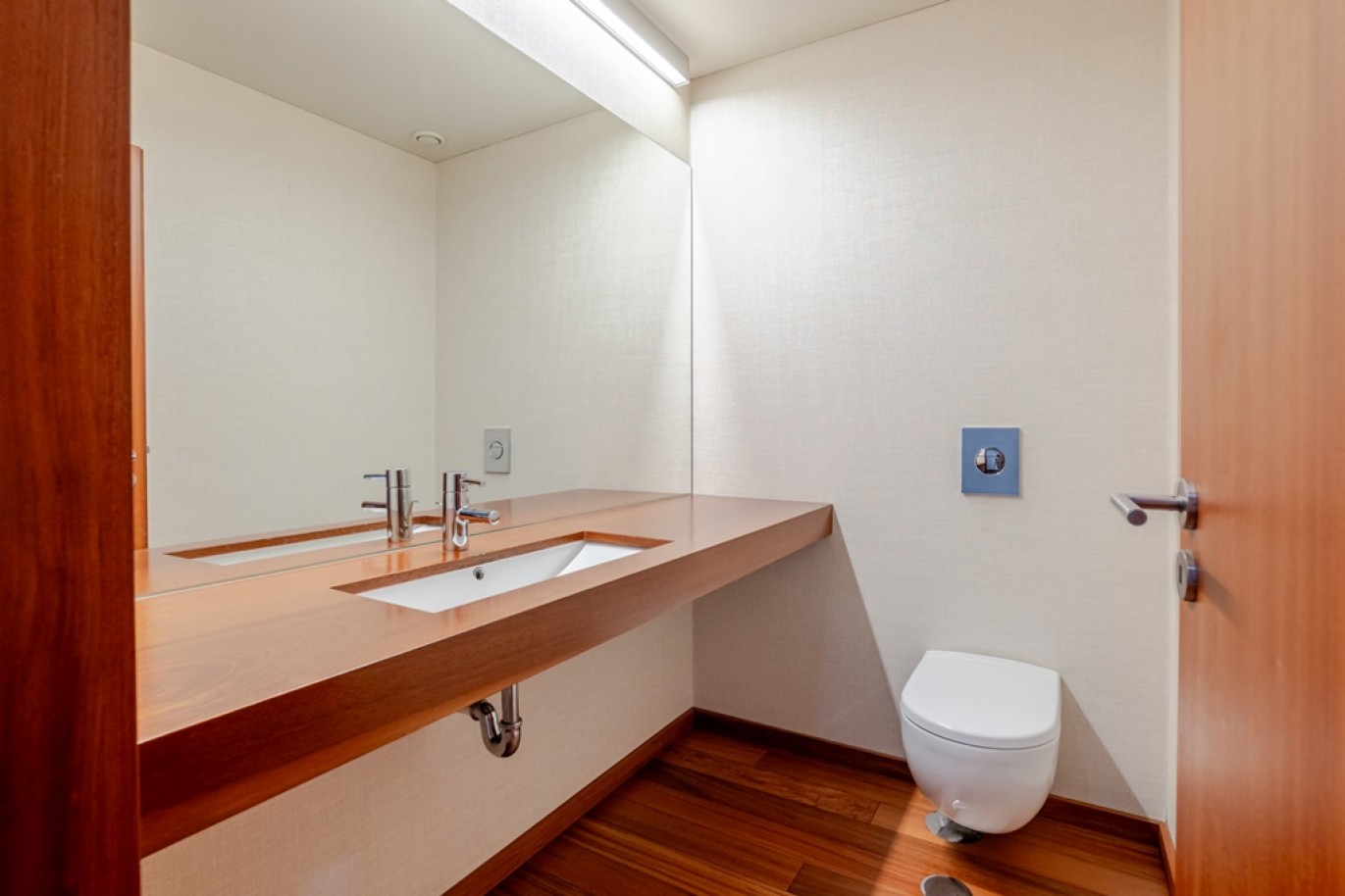 Moradia V4+1 com jardim junto ao Parque da Cidade no Porto_398782