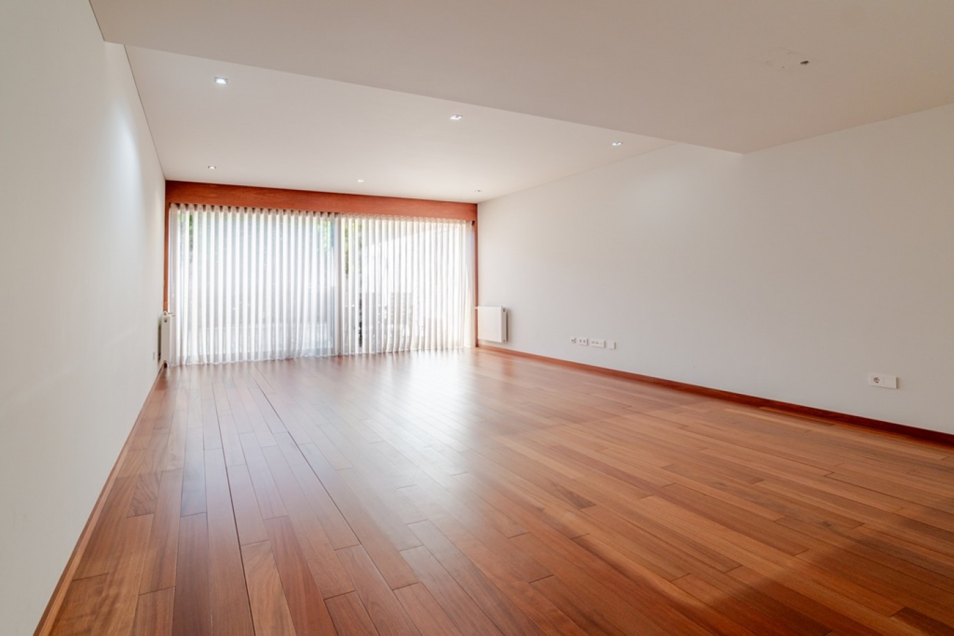 Moradia V4+1 com jardim junto ao Parque da Cidade no Porto_398783