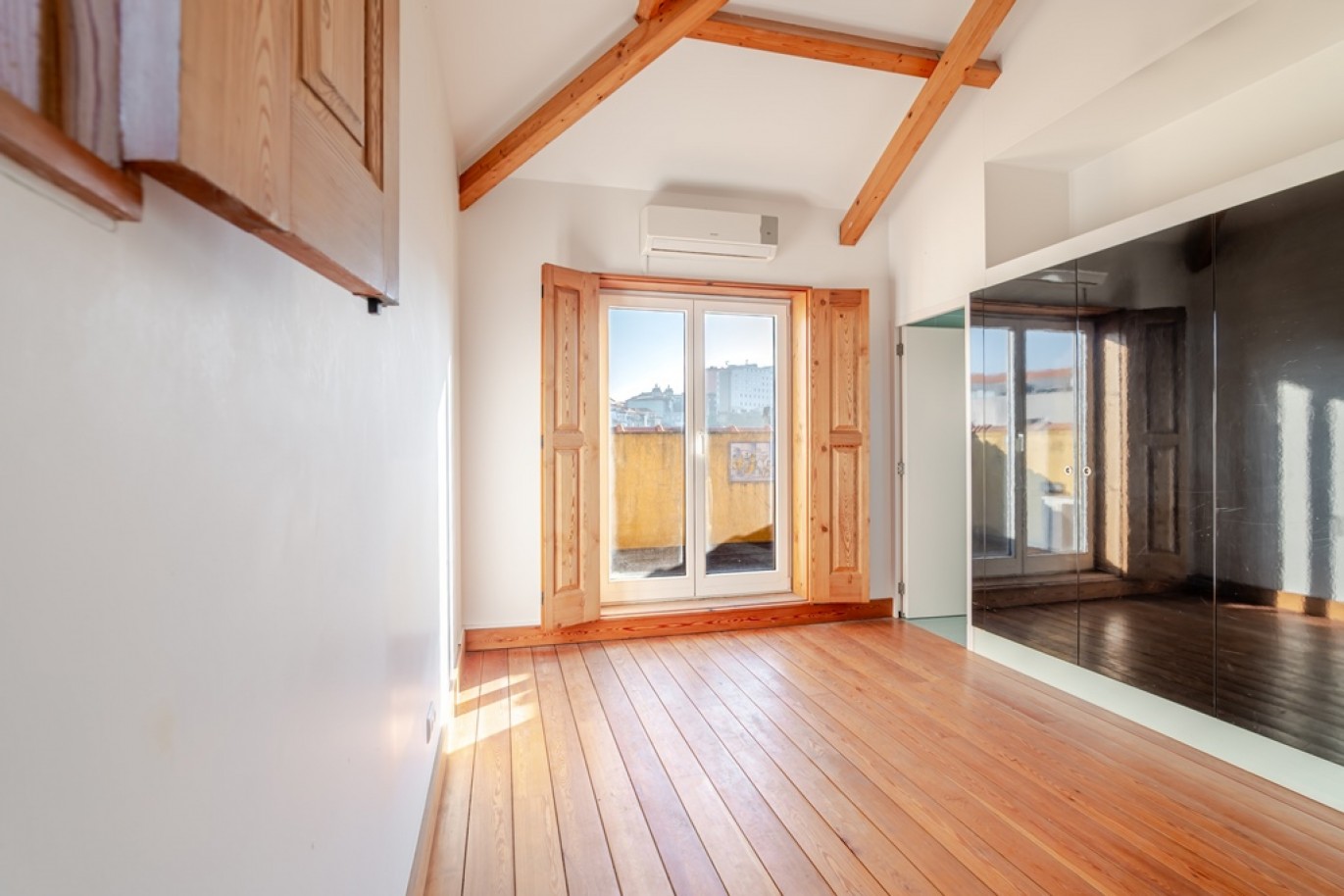 Penthouse duplex com varanda na Baixa do Porto_398922