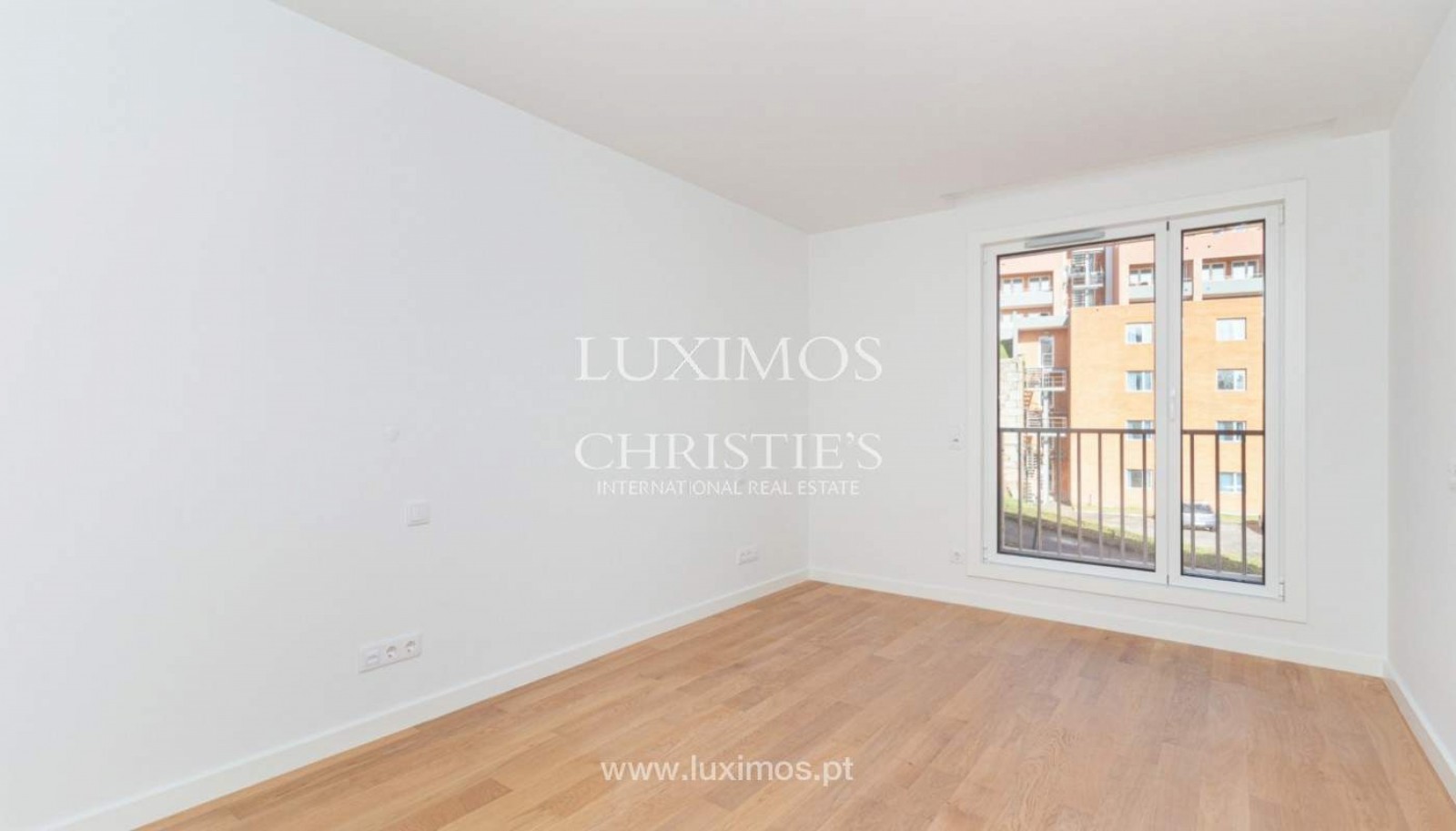 Piso nuevo de 3 dormitorios con balcón, en venta, Oporto, Portugal_399002