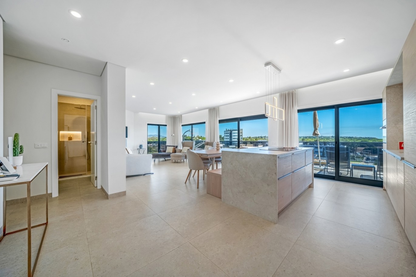 Penthouse T3 com Vista Mar em Quarteira, Algarve_399128