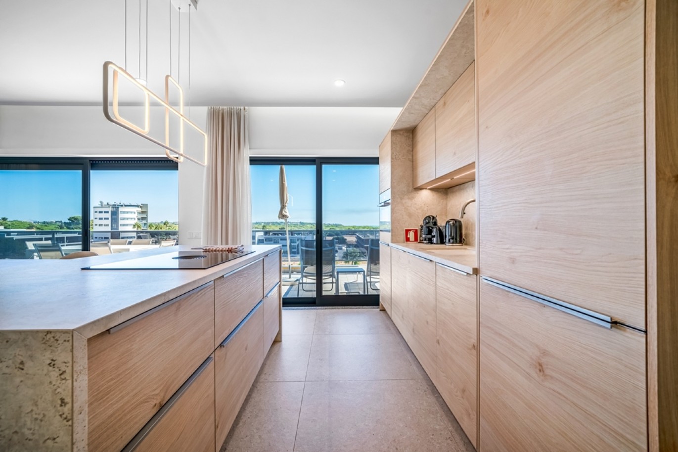 Penthouse T3 com Vista Mar em Quarteira, Algarve_399133