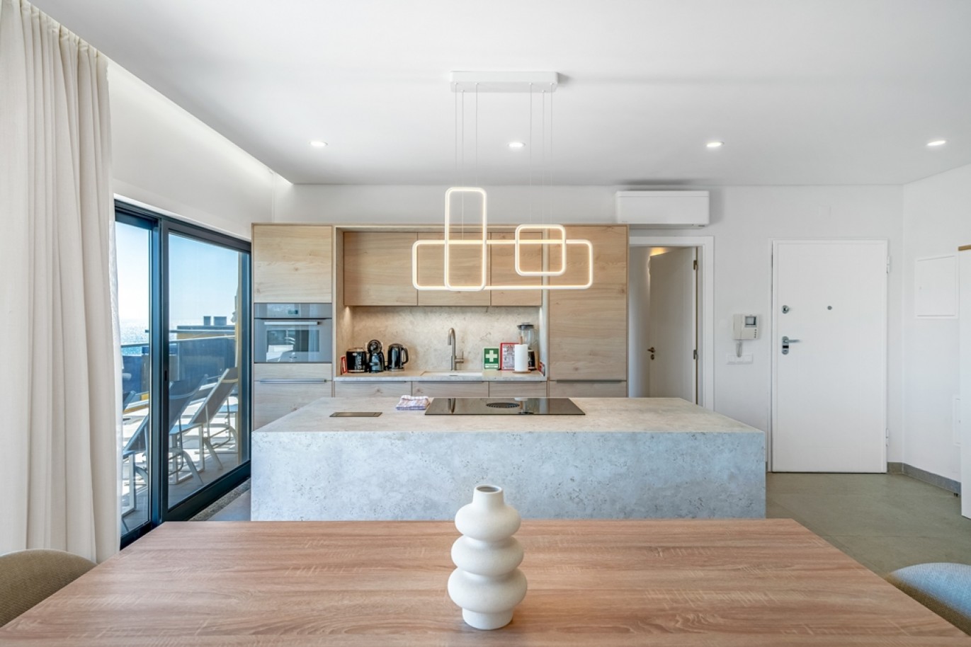 Penthouse T3 com Vista Mar em Quarteira, Algarve_399135
