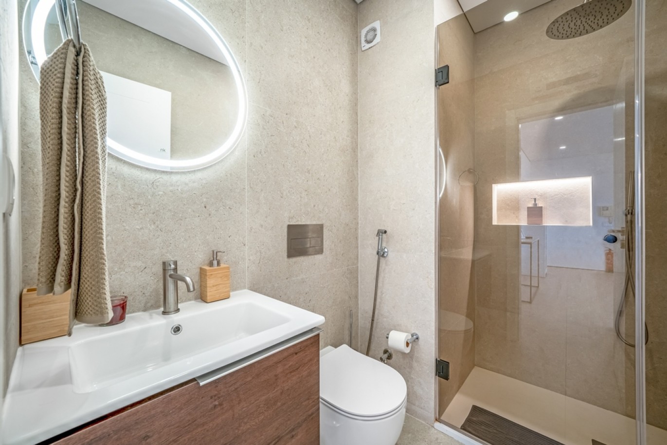 Penthouse T3 com Vista Mar em Quarteira, Algarve_399138