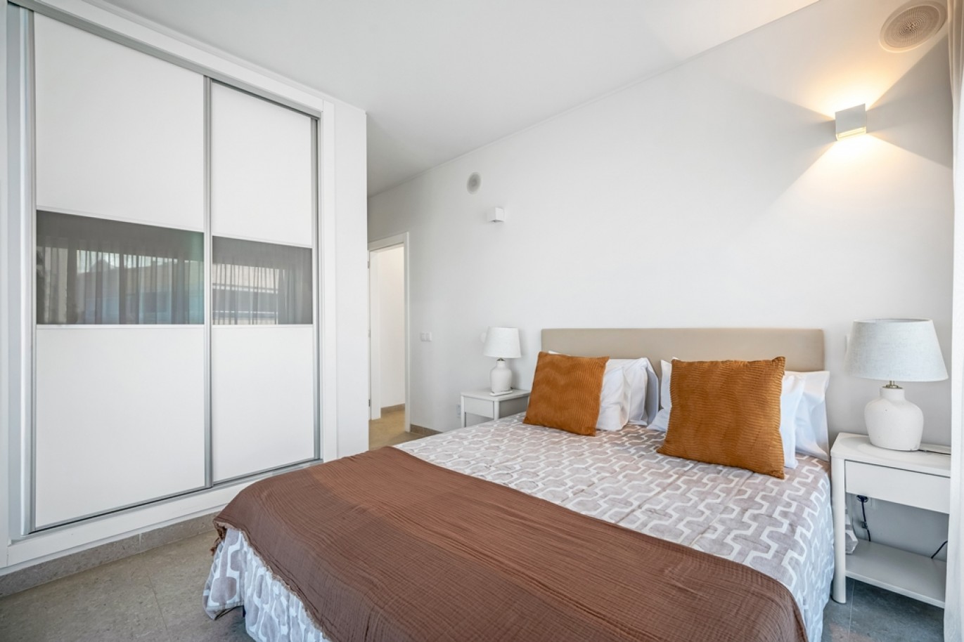 Penthouse T3 com Vista Mar em Quarteira, Algarve_399144