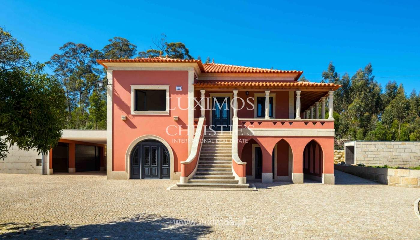 Venda de moradia nova com piscina, no Castêlo da Maia_41460