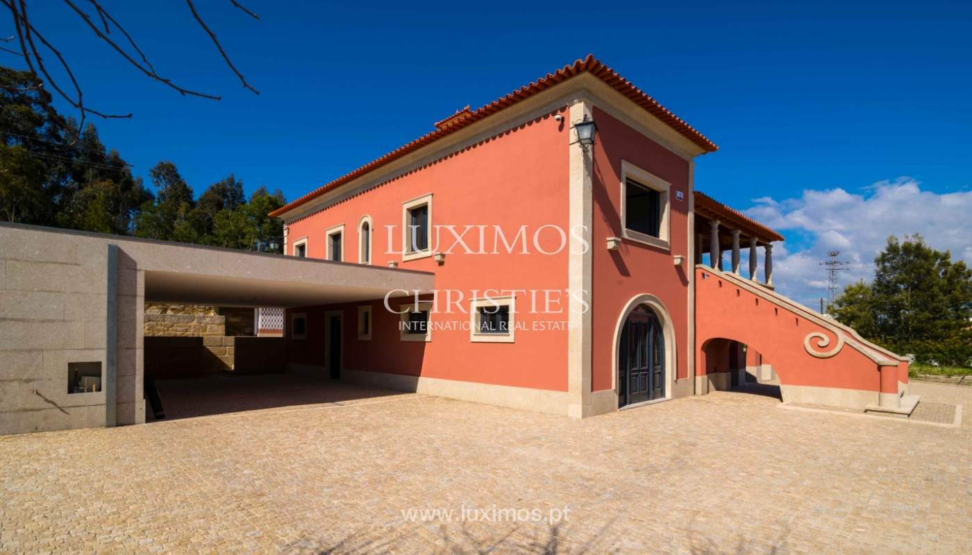 Venda de moradia nova com piscina, no Castêlo da Maia_41464