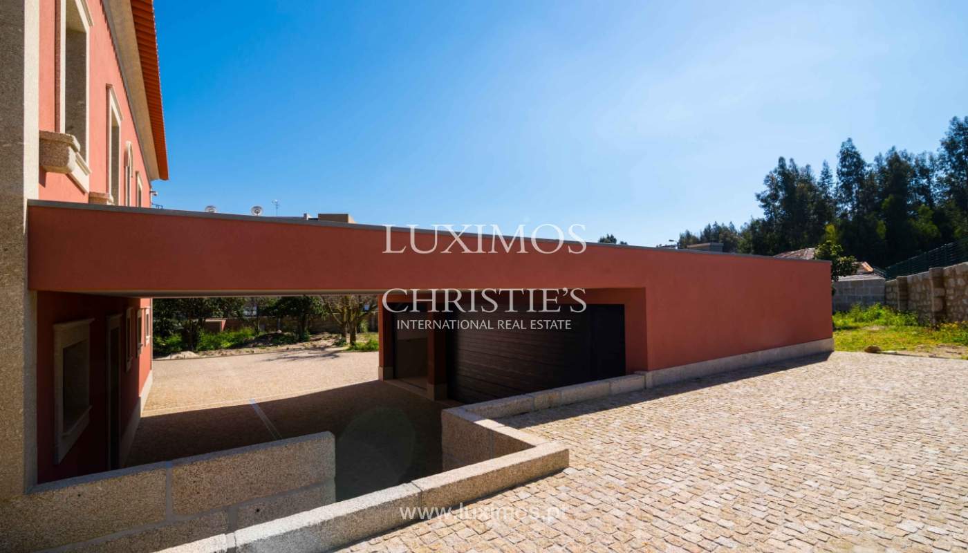 Venda de moradia nova com piscina, no Castêlo da Maia_41466