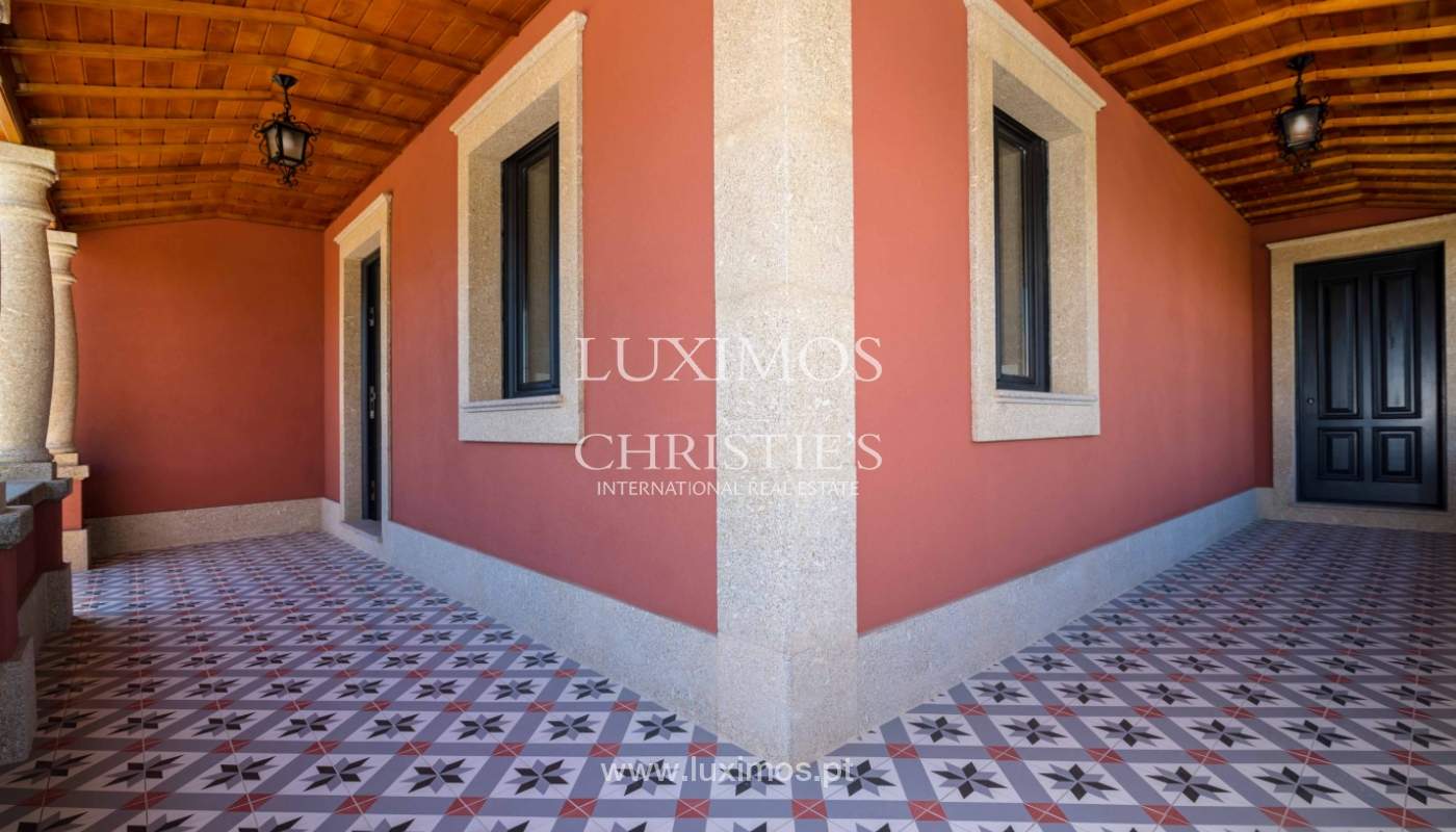 Venda de moradia nova com piscina, no Castêlo da Maia_41472