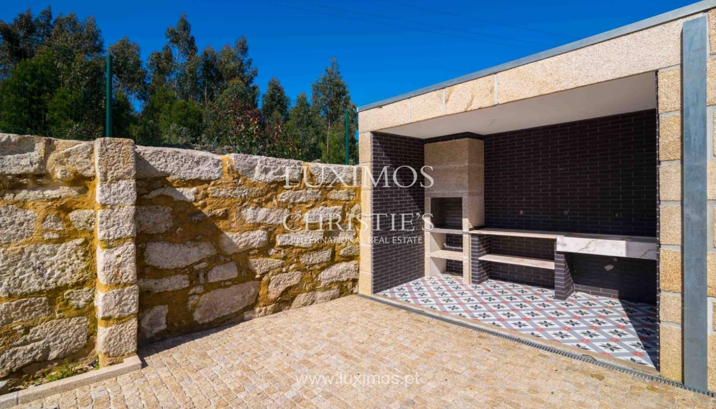 Venda de moradia nova com piscina, no Castêlo da Maia_41474