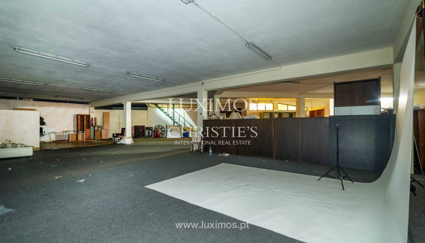 Edificio con proyecto para la construcción de un hotel, Porto, Portugal_43706