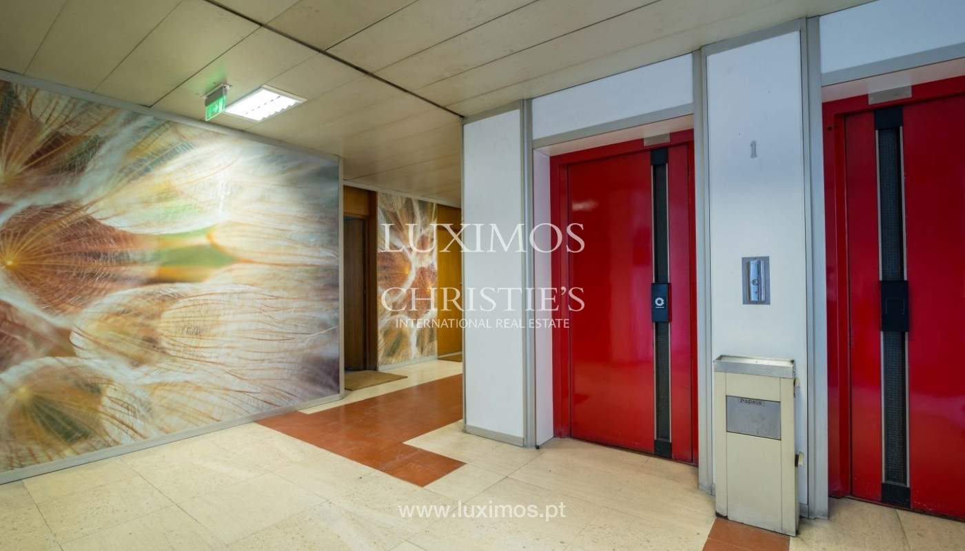 Escritório/Clínica em localização central, Lordelo do Ouro, Porto_44782