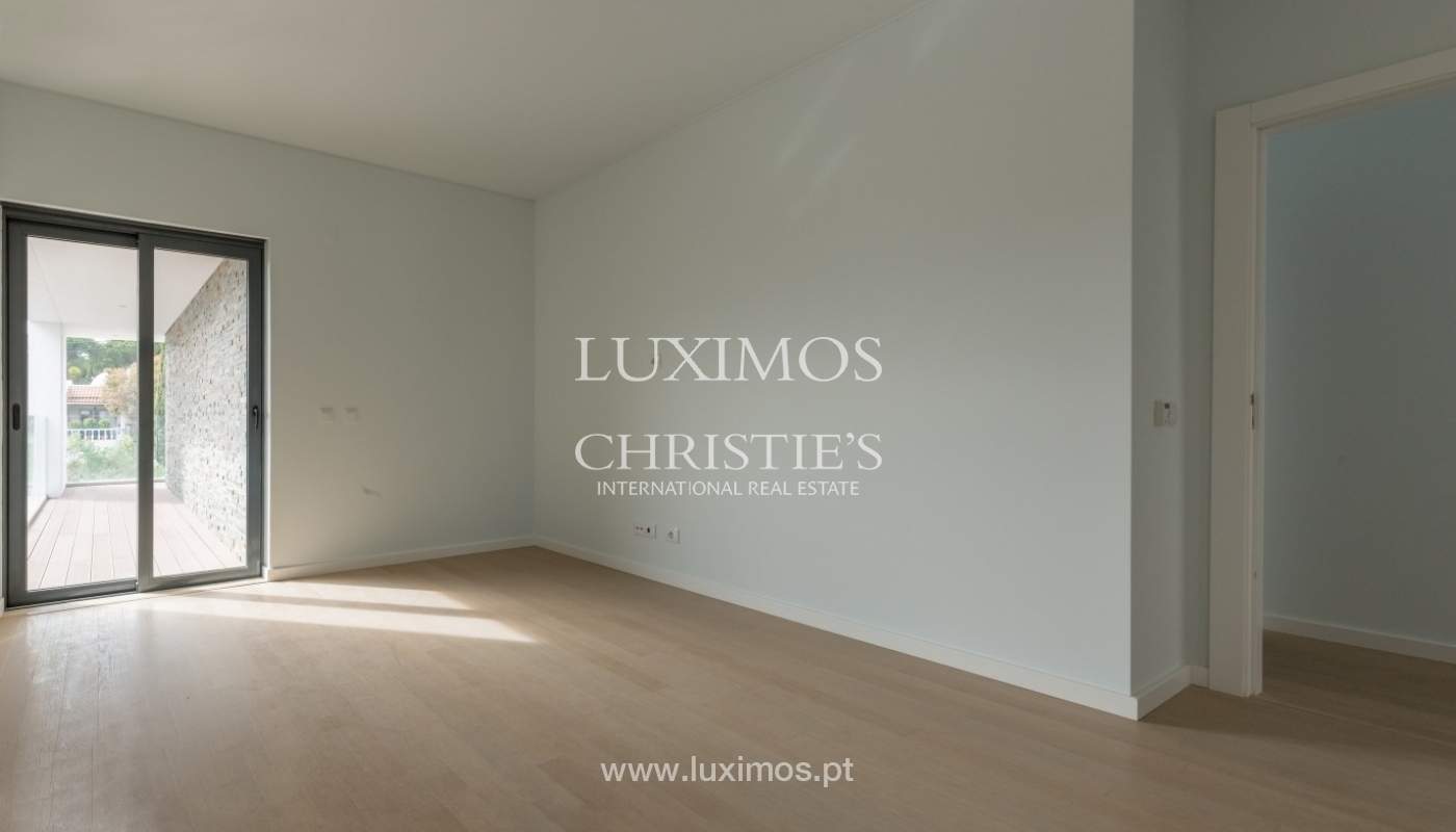 Venda de moradia perto do mar, com piscina e terraço, Algarve,Portugal_53895