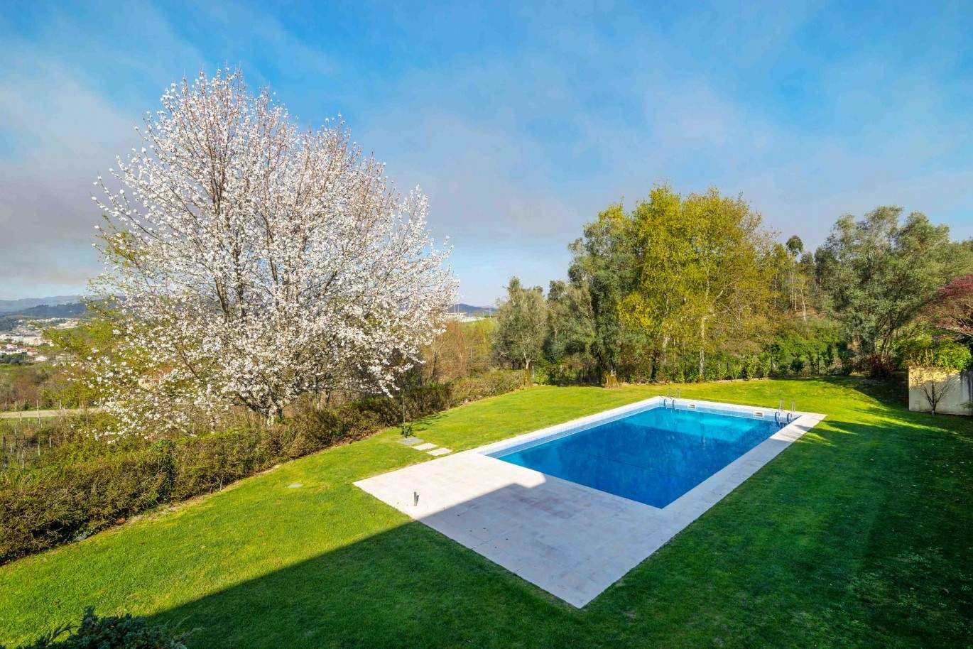 Modern and luxury villa with garden and pool, Ponte da Barca, Portugal_55518