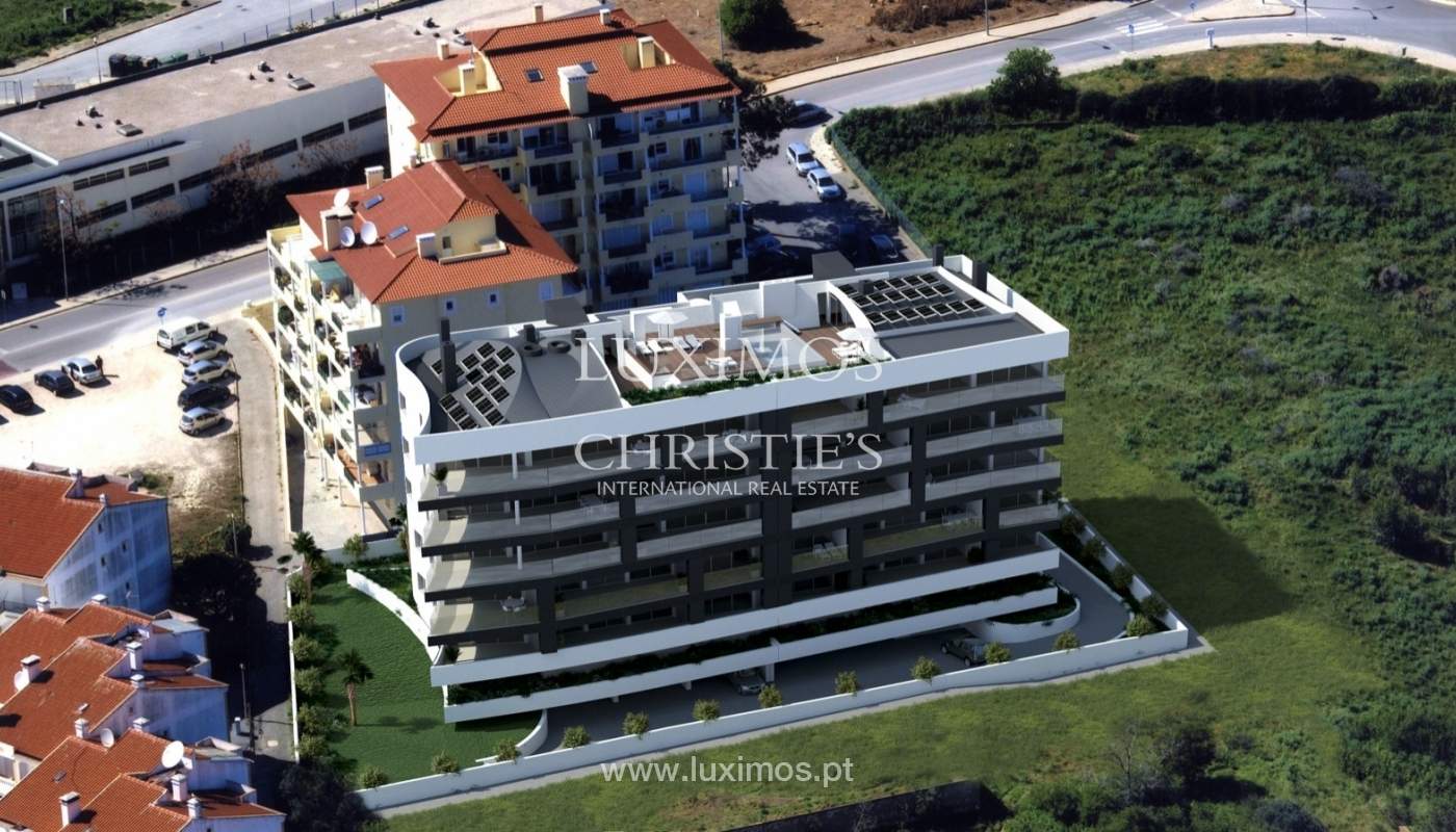 Venda de apartamento novo, com piscina e vistas de mar, Lagos, Algarve_55762