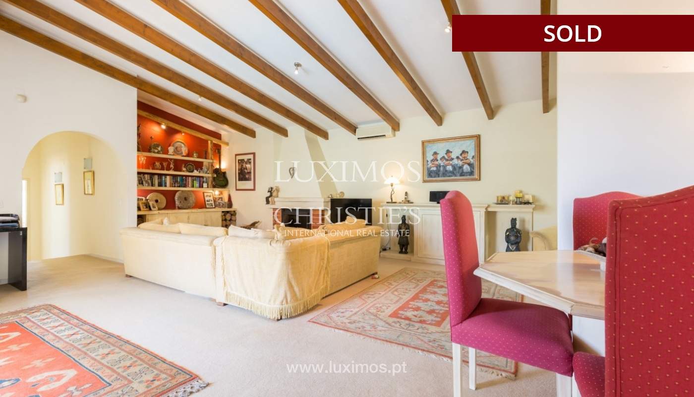 Freistehende villa zum Verkauf, pool, Garten und Tennisplatz, Quarteira, Algarve, Portugal_56647