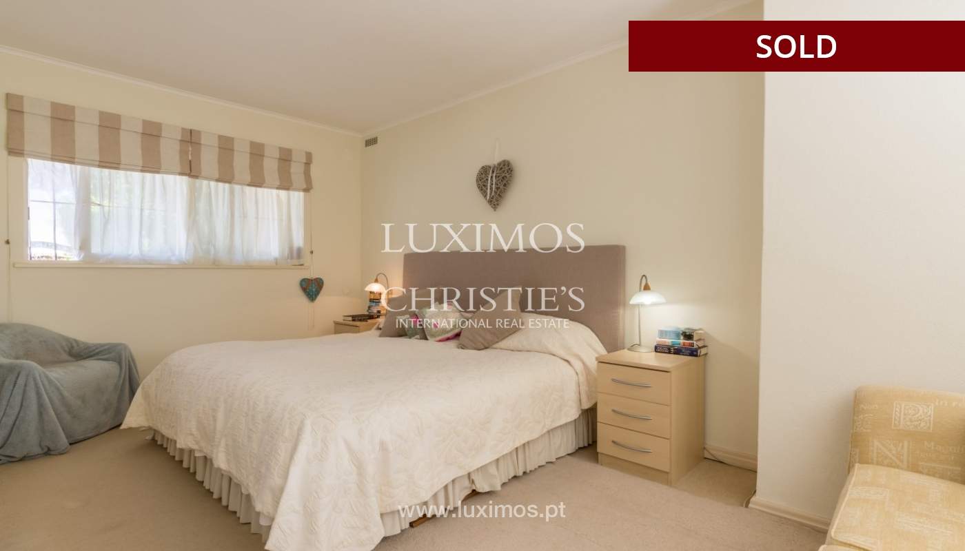 Freistehende villa zum Verkauf, pool, Garten und Tennisplatz, Quarteira, Algarve, Portugal_56650