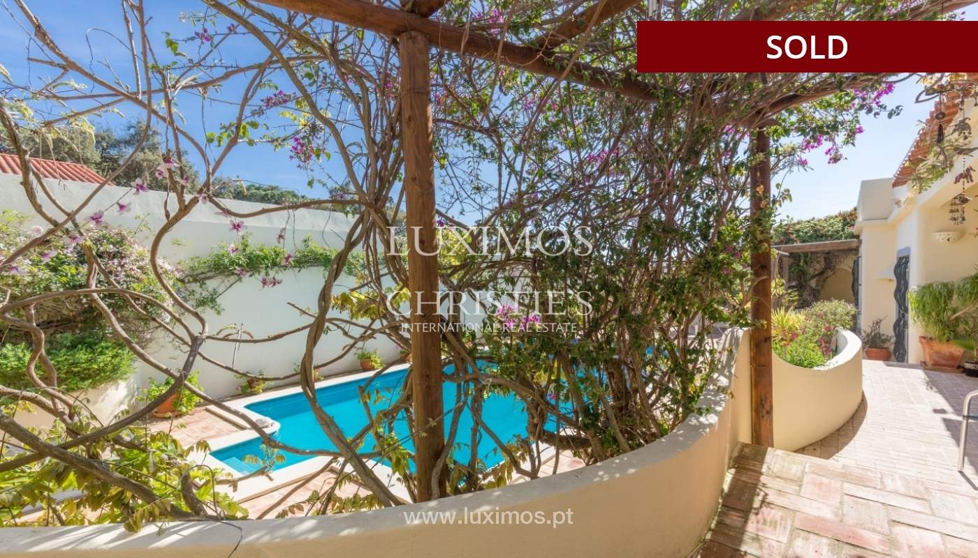Freistehende villa zum Verkauf, pool, Garten und Tennisplatz, Quarteira, Algarve, Portugal_56654