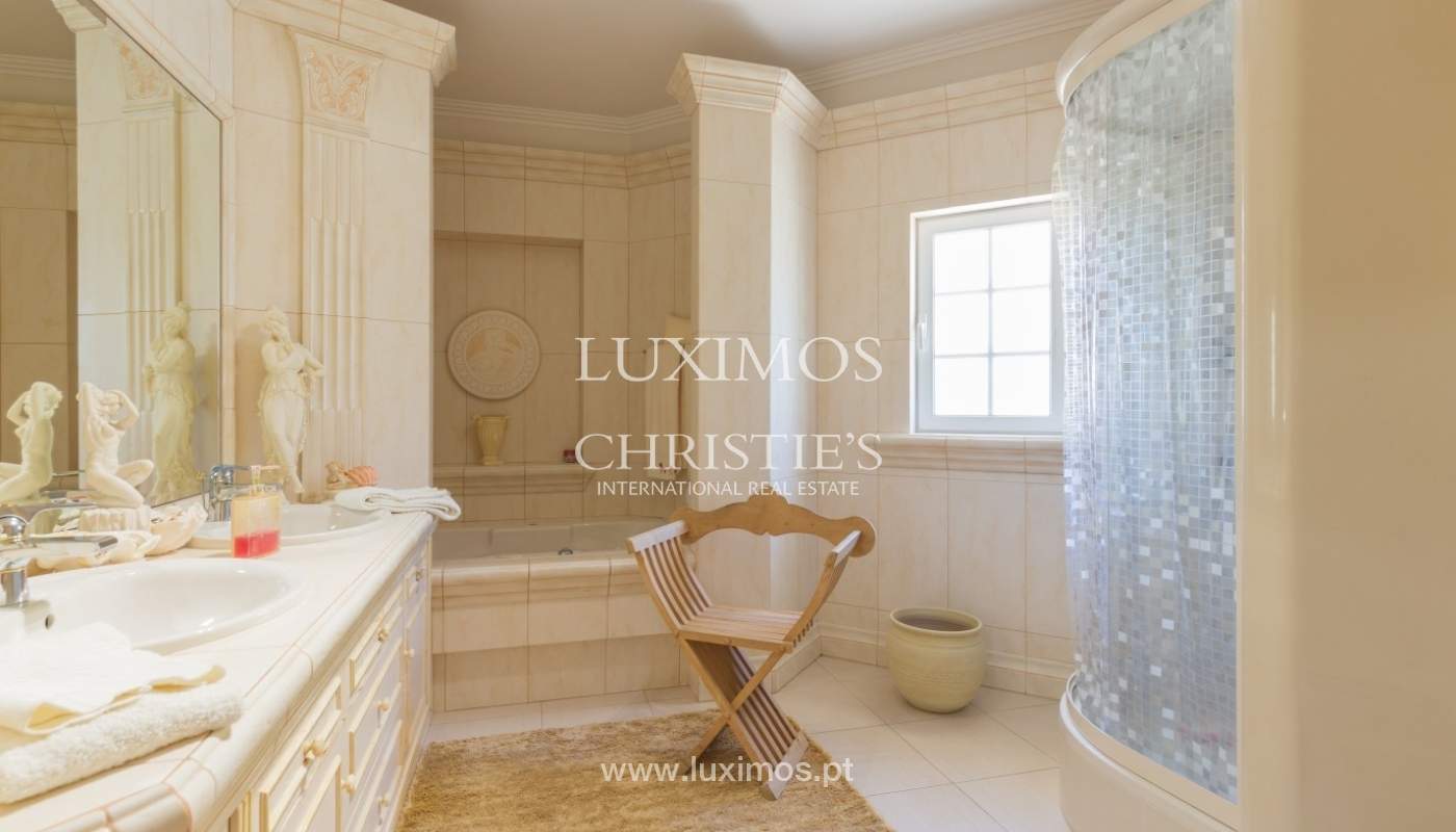 Moradia à venda, piscina e jardim, perto do golfe, Vilamoura, Algarve_56923