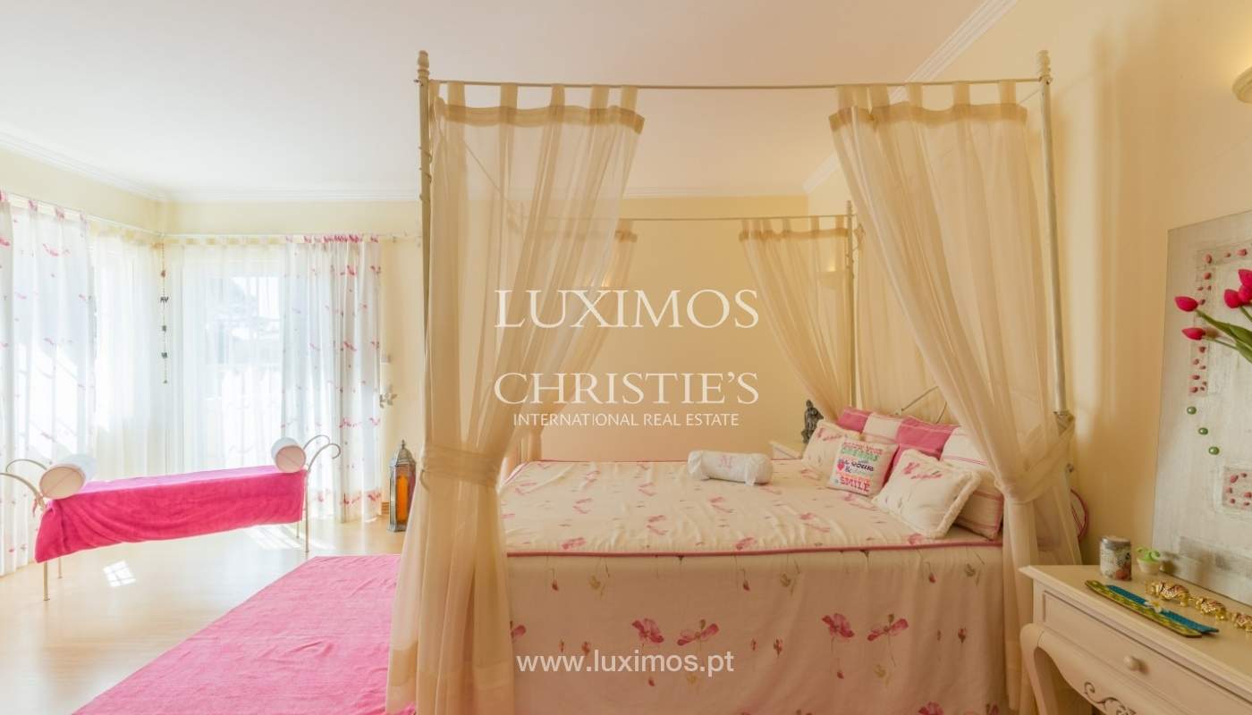 Moradia à venda, piscina e jardim, perto do golfe, Vilamoura, Algarve_56924