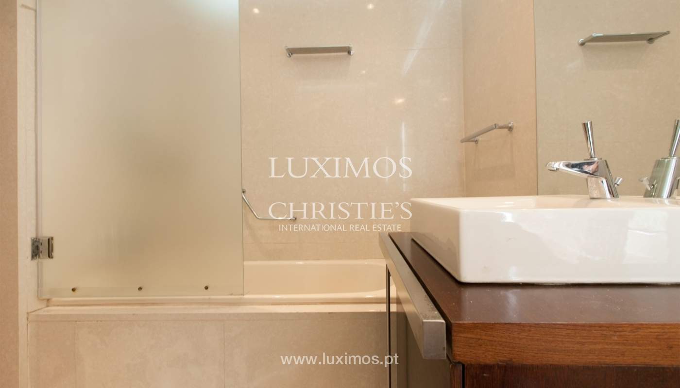 Venda de moradia de 4 frentes com jardim, Matosinhos, Porto, Portugal_59975