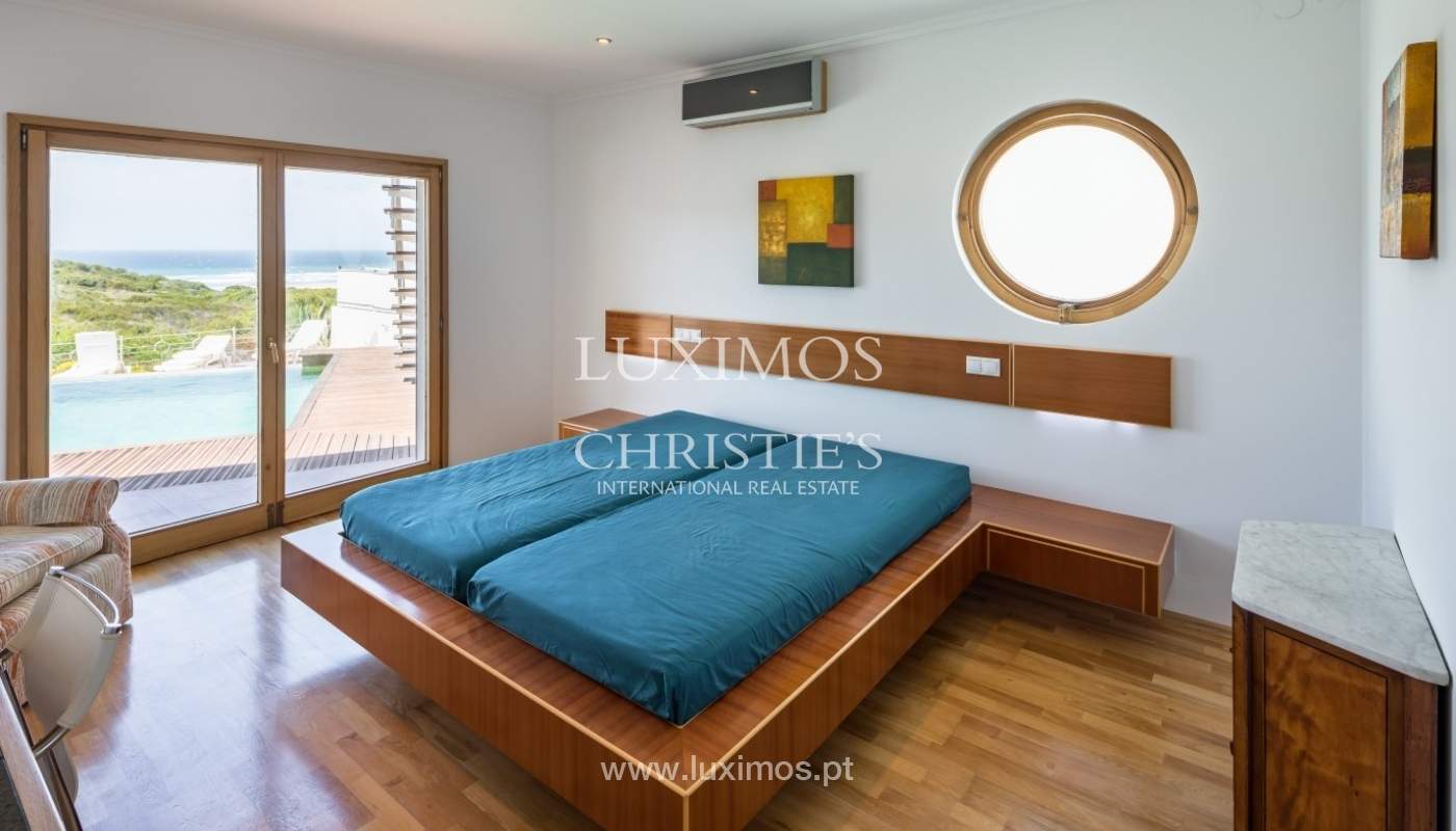 Venda de propriedade com piscina e vistas mar e rio, Aljezur, Algarve_64730