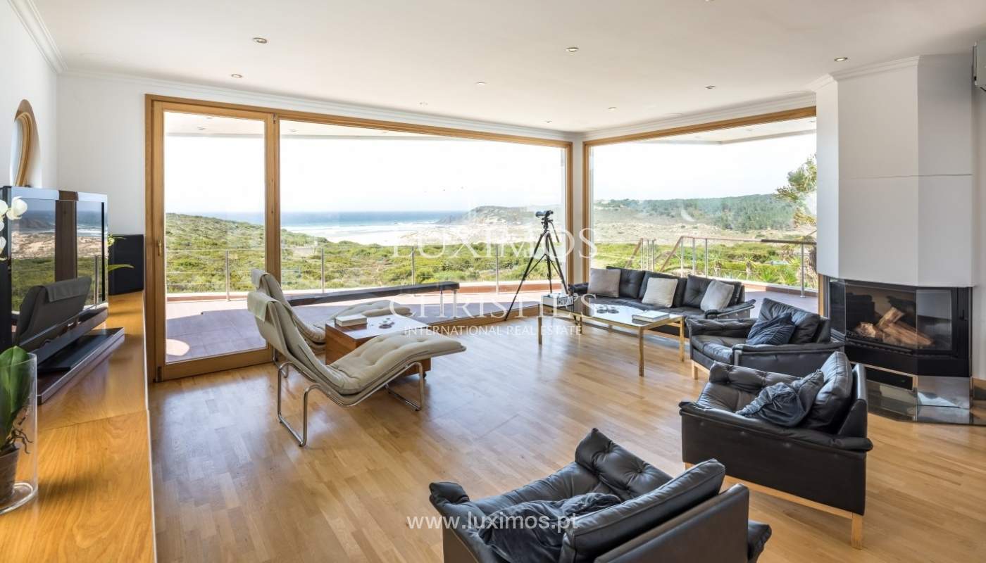 Venda de propriedade com piscina e vistas mar e rio, Aljezur, Algarve_64734