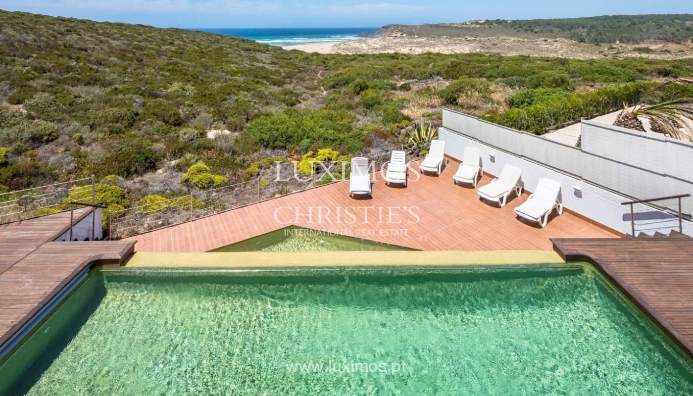 Venda de propriedade com piscina e vistas mar e rio, Aljezur, Algarve_64745
