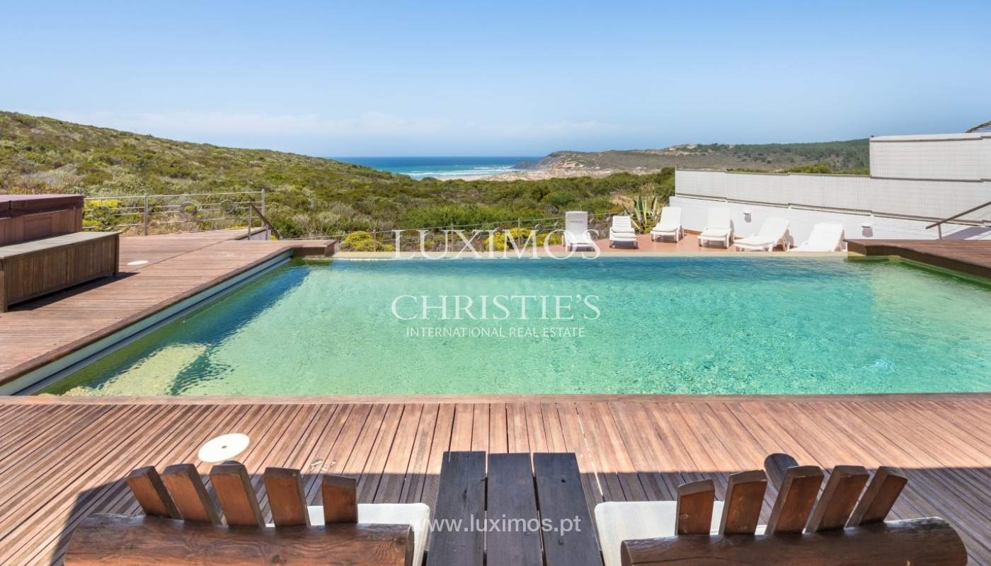 Venda de propriedade com piscina e vistas mar e rio, Aljezur, Algarve_64747