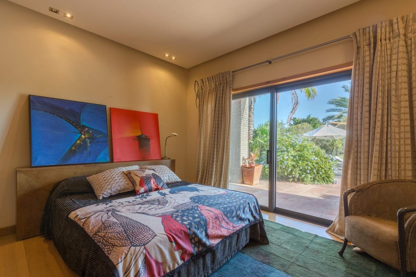 Verkauf Luxus-villa mit pool, nahe dem Meer, Quarteira, Algarve_67380