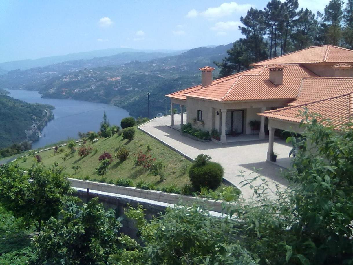 Villa mit pool und Garten, Blick auf Fluss, Baião, Porto, Portugal_69511