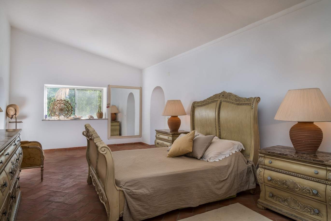 Villa à vendre avec piscine et tennis, Santa Barbara de Nexe, Algarve_70507