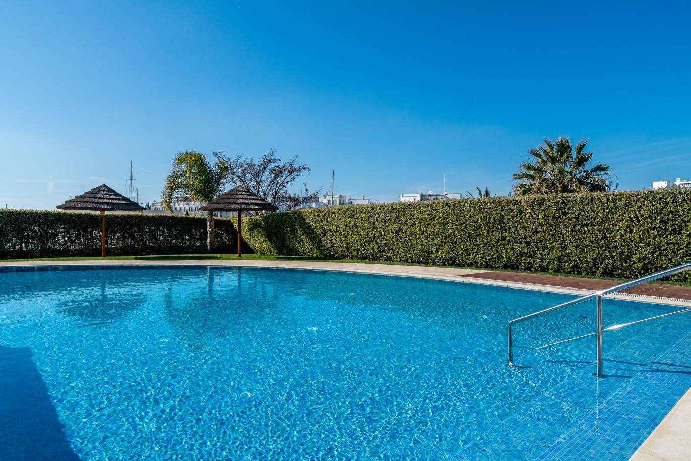 Wohnung zum Verkauf mit Schwimmbad, nah am Strand, Marina Vilamoura, Algarve, Portugal_74094