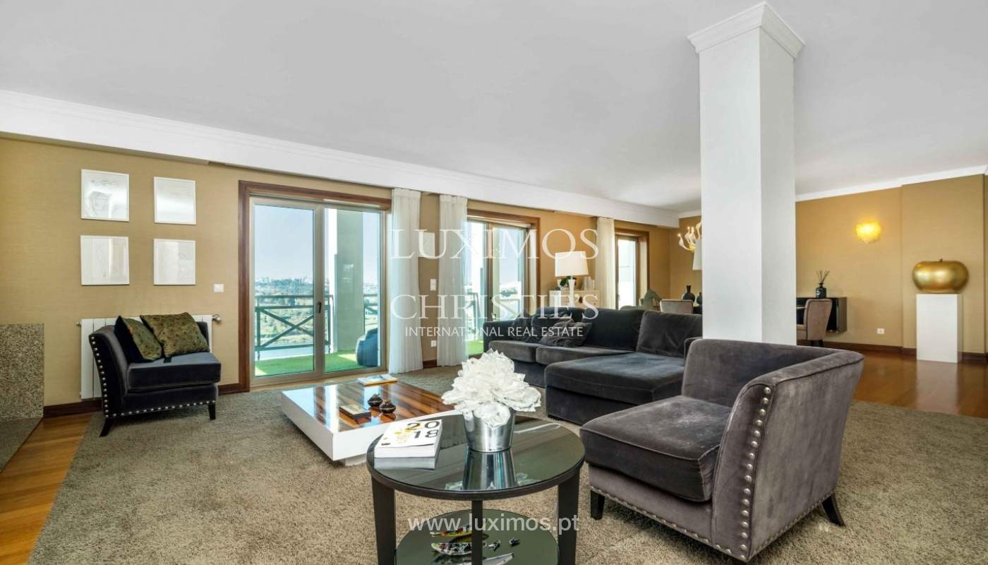 Modern and luxurious penthouse, river views, Porto, Portugal _74886