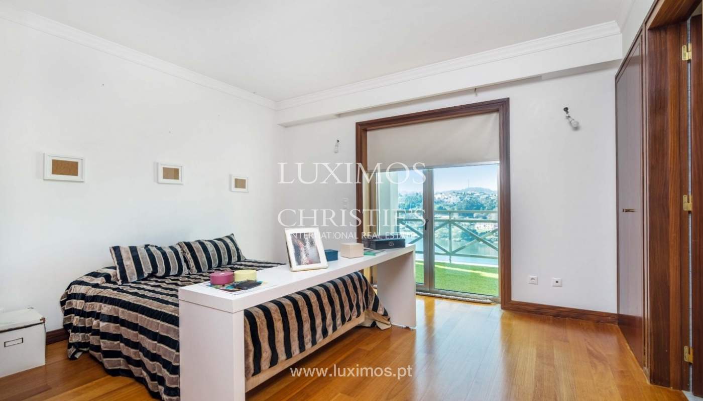 Modern and luxurious penthouse, river views, Porto, Portugal _74900