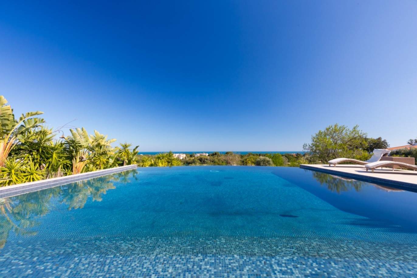 Villa à vendre avec vue sur la mer, près de la plage et du golf, de Carvoeiro, Algarve, Portugal_76406