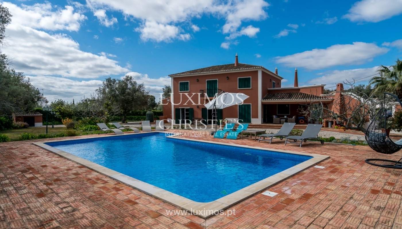 Moradia à venda, com piscina e jardins, Santa Bárbara de Nexe, Algarve_76581