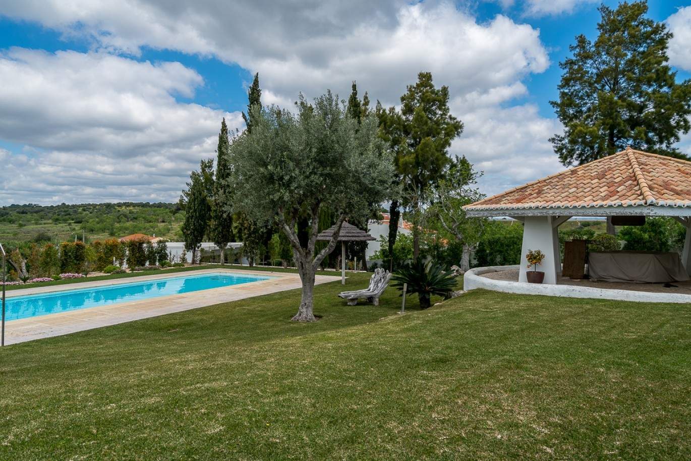 Venda de moradia de luxo com piscina, Silves, Algarve_77337