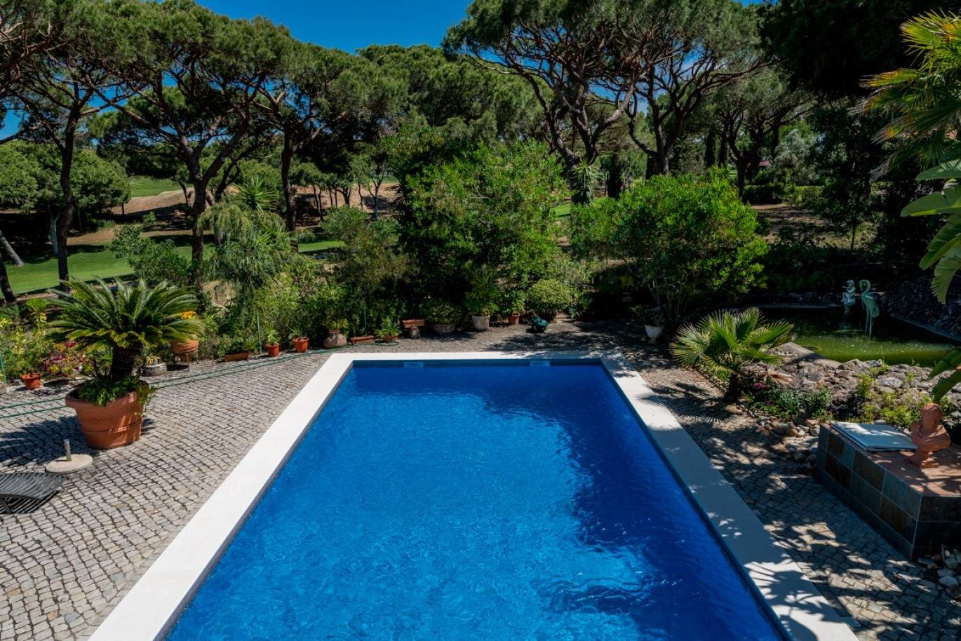 Villa en venta con piscina en campo golf, Vilamoura, Algarve, Portugal_79701
