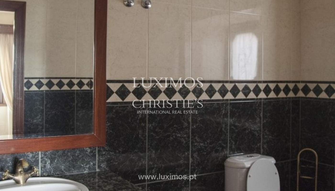 Refinement villa, with a garden in Porto, Portugal_8222