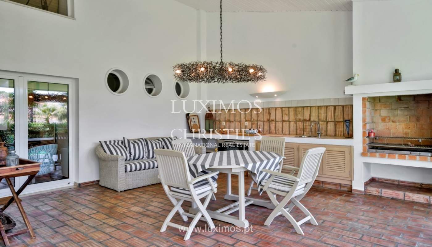 Venda de moradia de luxo, com jardim e piscina, Vilamoura, Algarve_82645