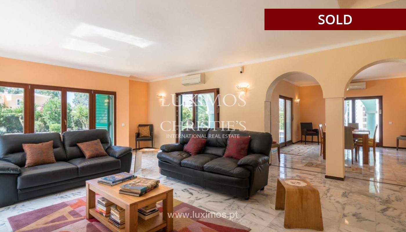 Sale of villa with garden and pool in Penina, Alvor, Algarve, Portugal_83386