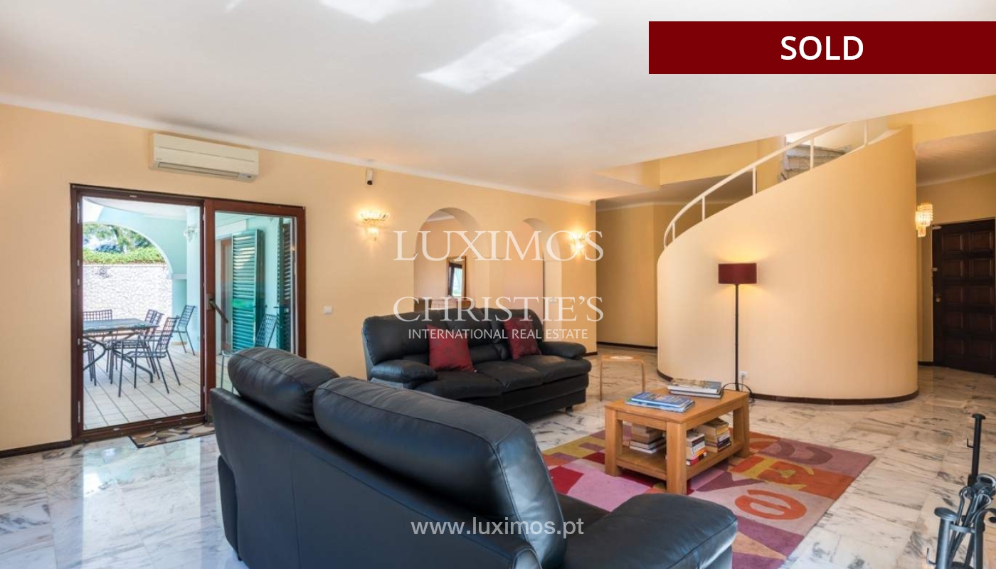 Sale of villa with garden and pool in Penina, Alvor, Algarve, Portugal_83387
