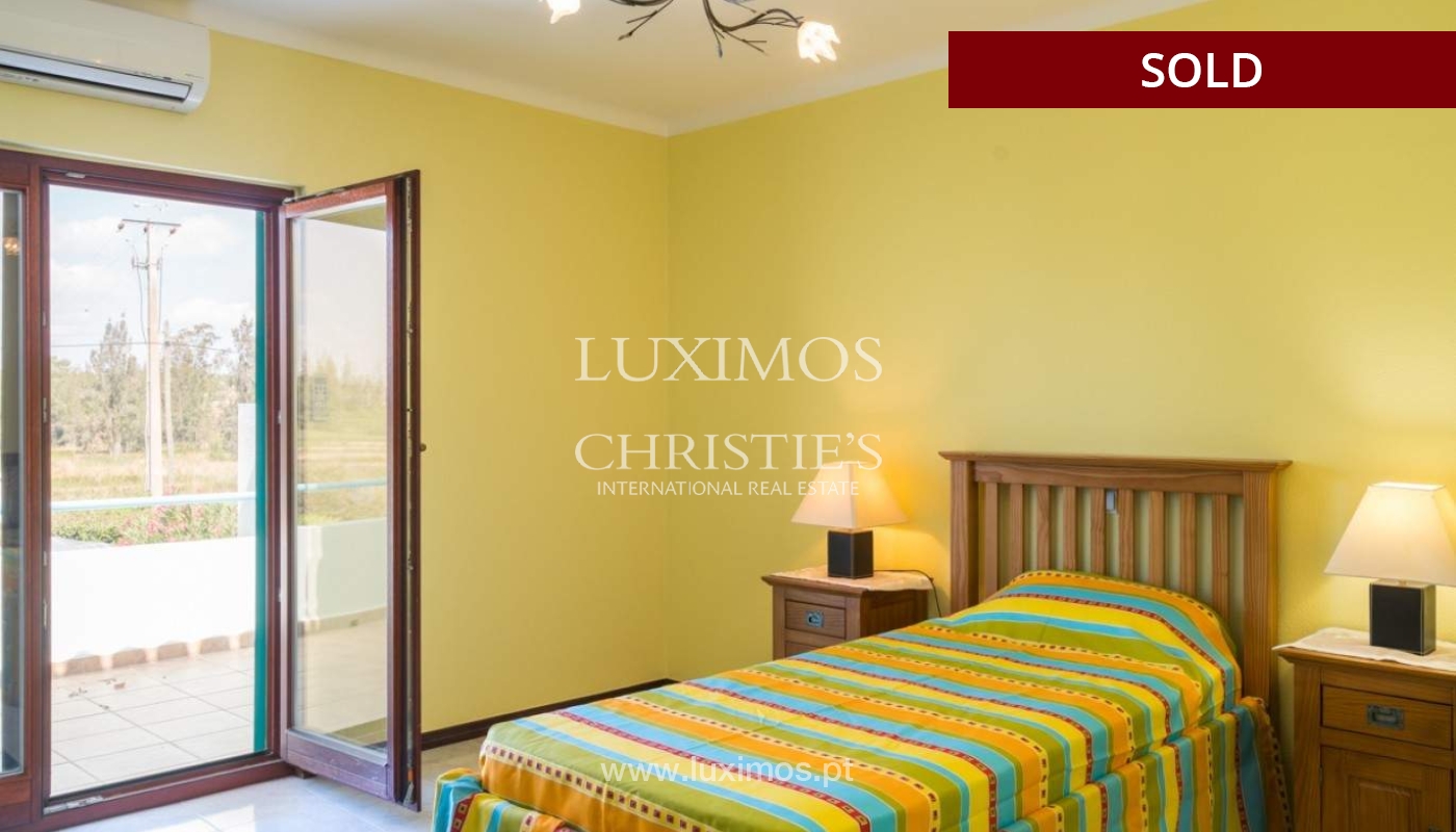 Sale of villa with garden and pool in Penina, Alvor, Algarve, Portugal_83400