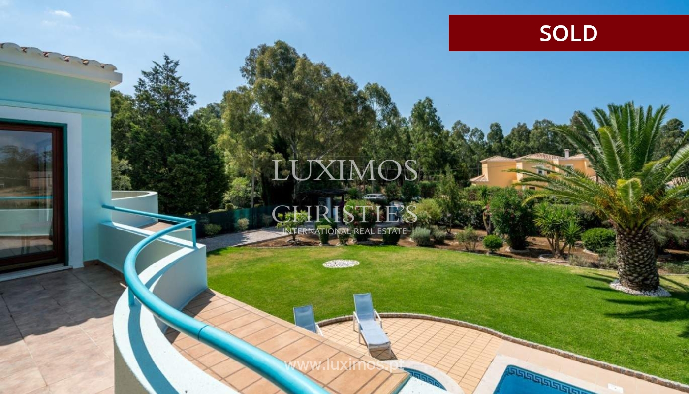 Sale of villa with garden and pool in Penina, Alvor, Algarve, Portugal_83404