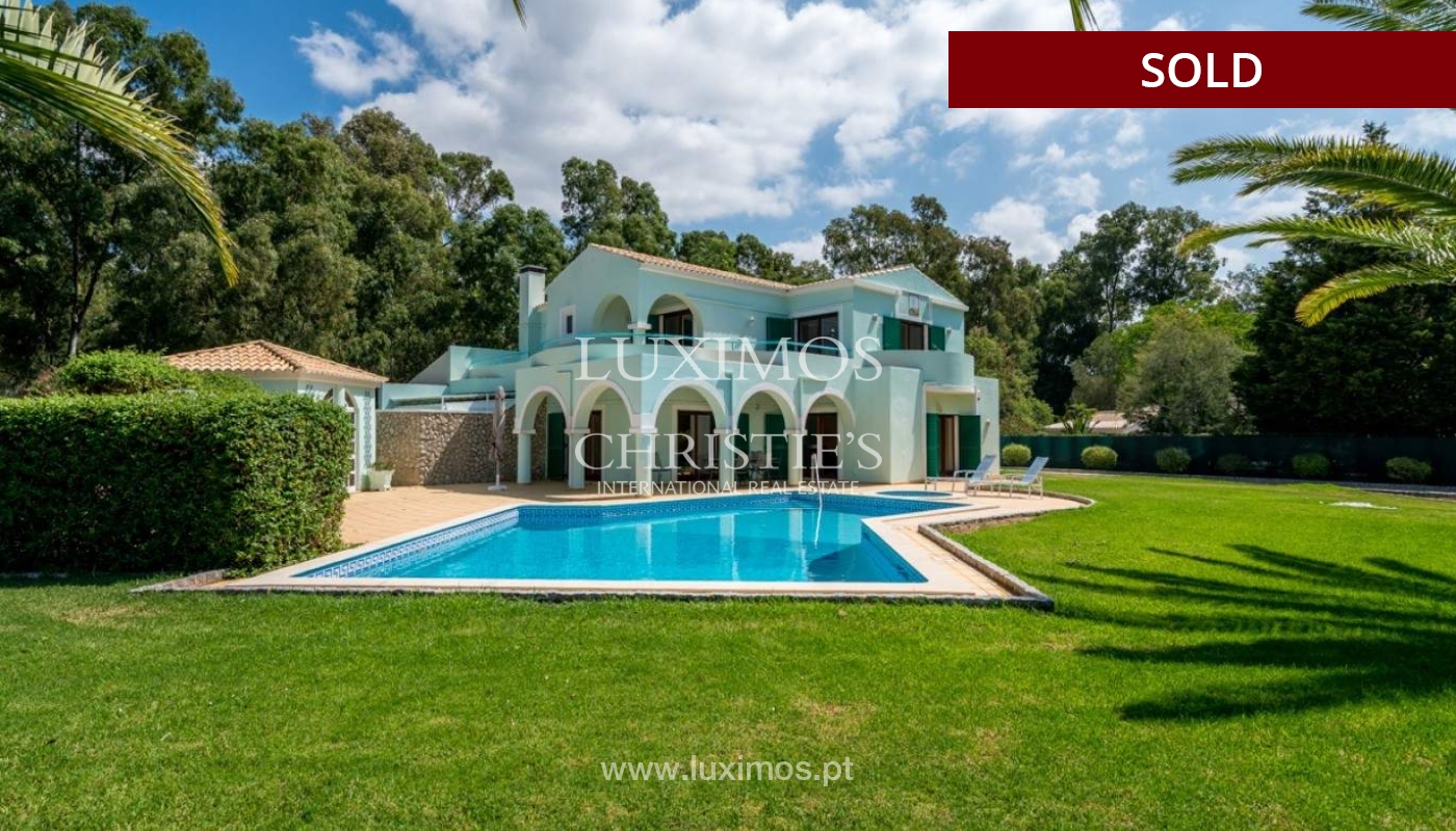 Sale of villa with garden and pool in Penina, Alvor, Algarve, Portugal_83415