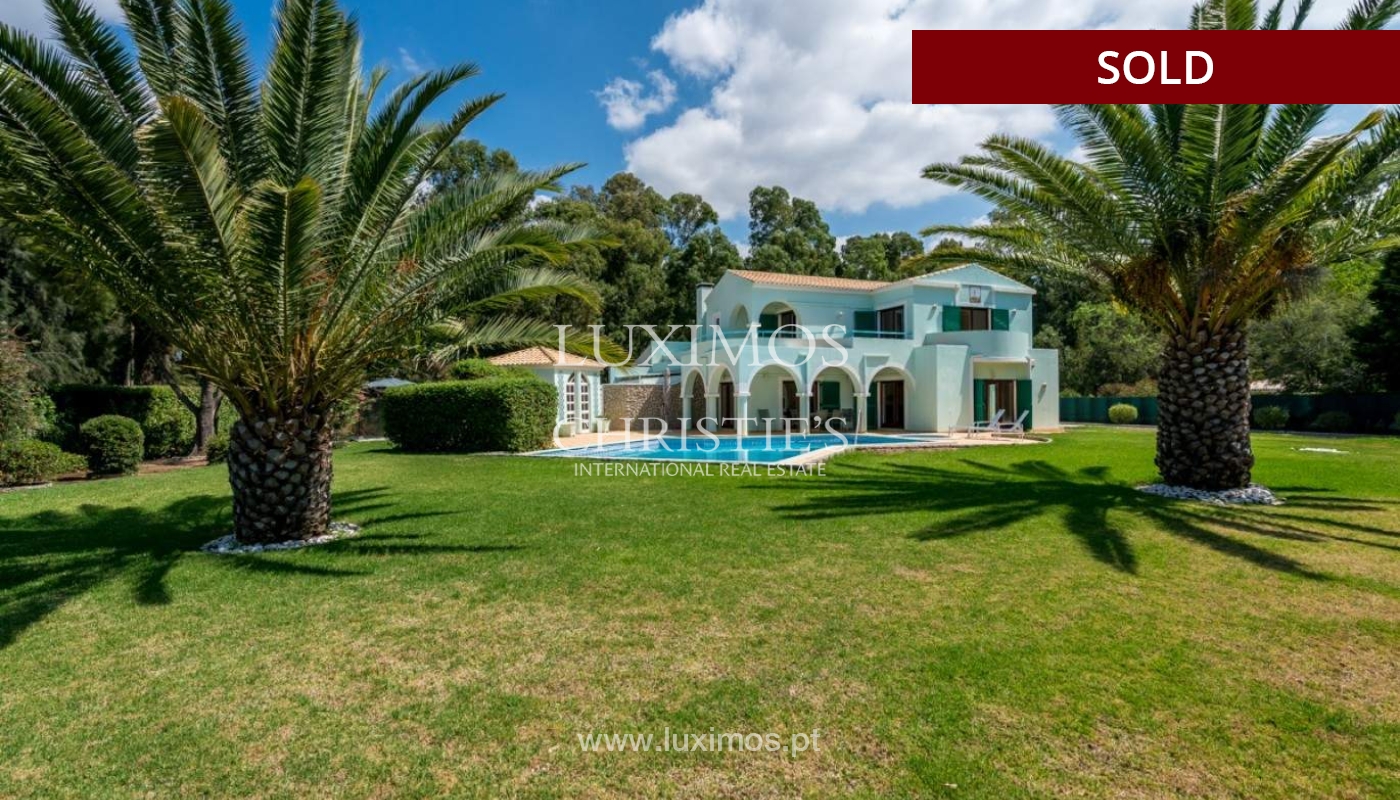 Sale of villa with garden and pool in Penina, Alvor, Algarve, Portugal_83416