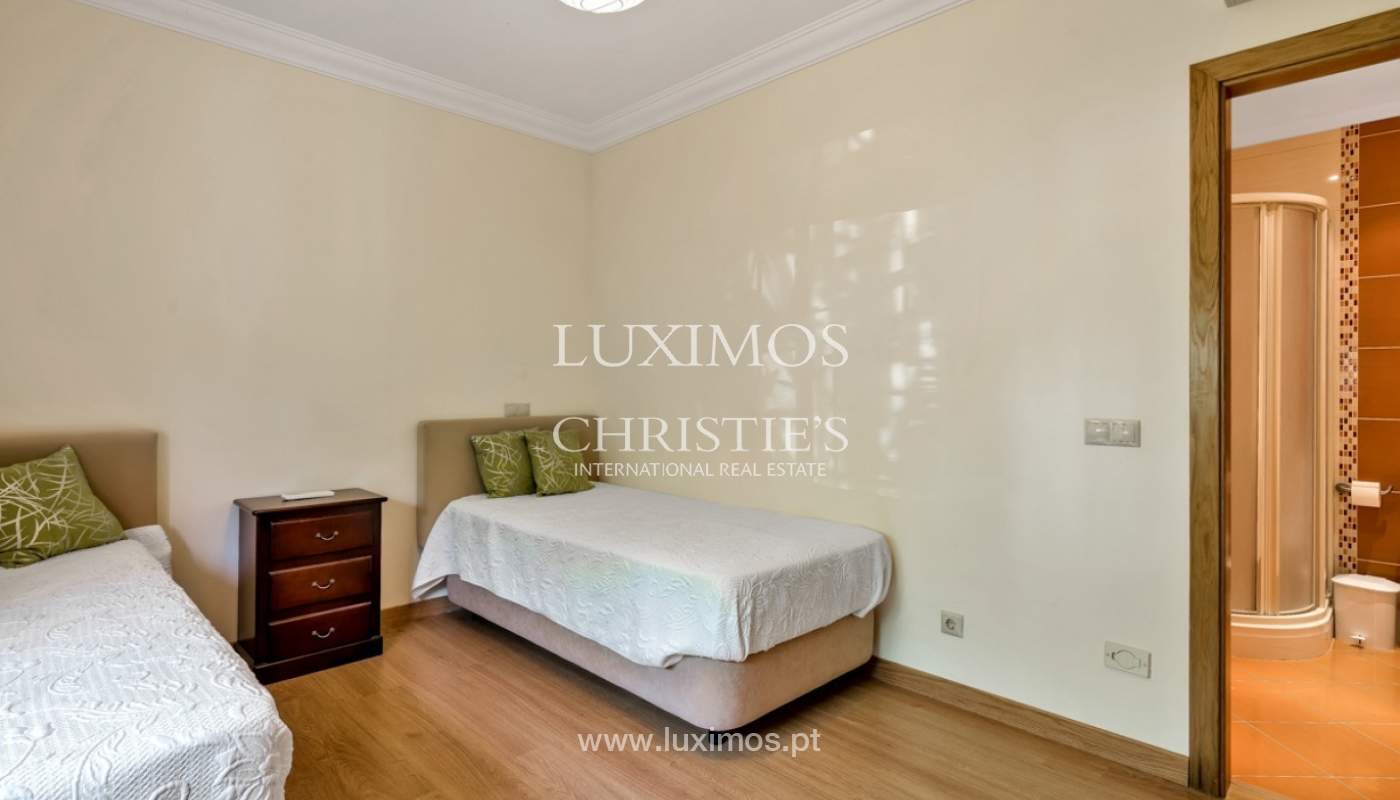 Verkauf von high standard villa mit garten in Loulé, Algarve, Portugal_84883